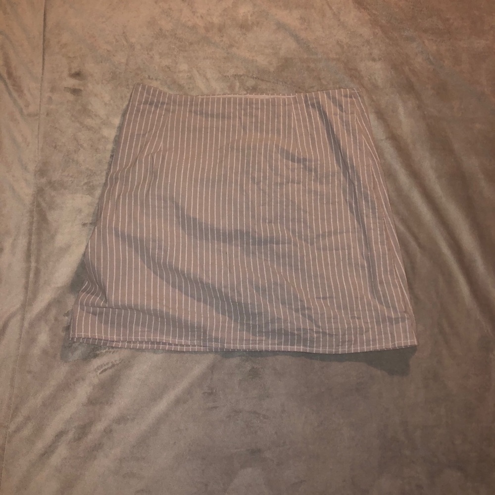 Grade and Gather tie knot Pinstriped skirt - Picture 2 of 2